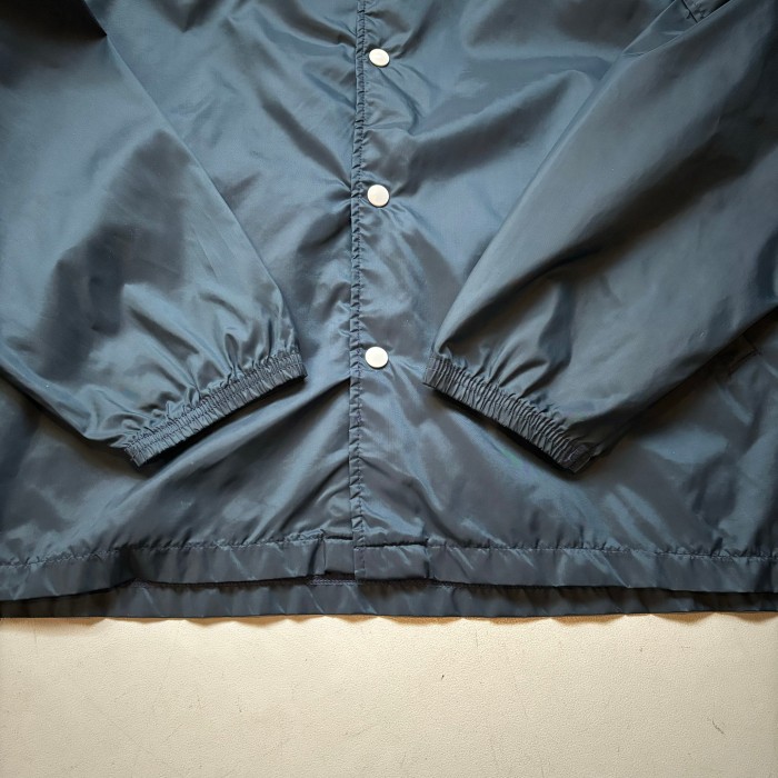 70s Woolrich raglan nylon coach jacket “size XL” 70年代 80年代 ウールリッチ ラグランナイロンコーチジャケット | Vintage.City 古着屋、古着コーデ情報を発信