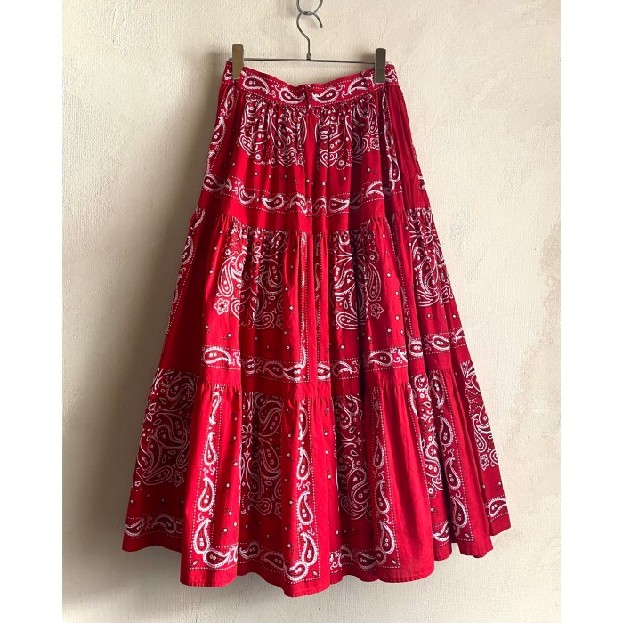 Vintage 80s "Laundry" Full Red Bandana Country Western Skirt | Vintage.City 빈티지숍, 빈티지 코디 정보