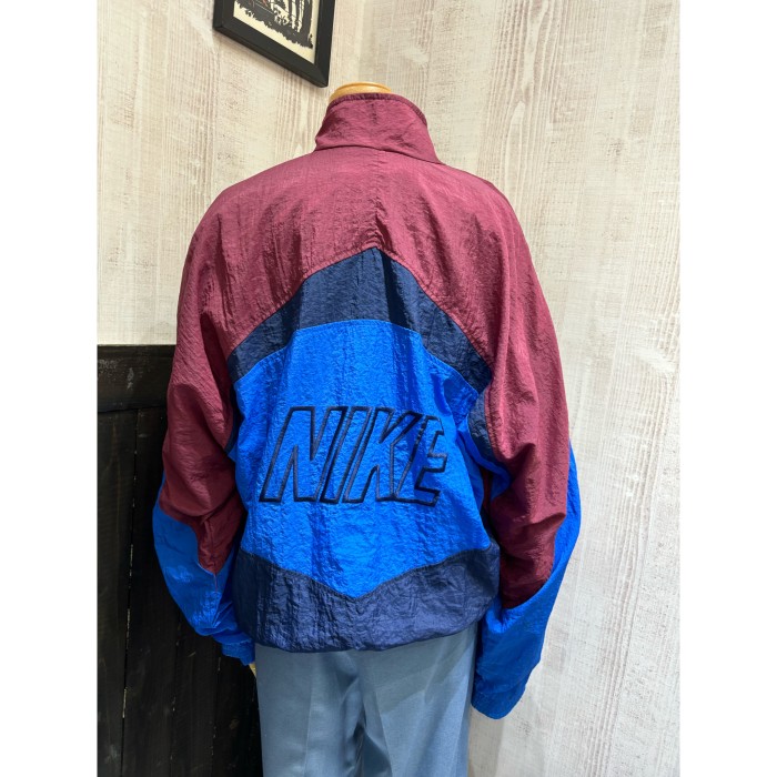 90s NIKE ワッシャー加工 ビッグ ロゴ ドルマンスリーブ バイカラー クレージーパターン ナイロン ジャケット ウィンドブレーカー | Vintage.City Vintage Shops, Vintage Fashion Trends