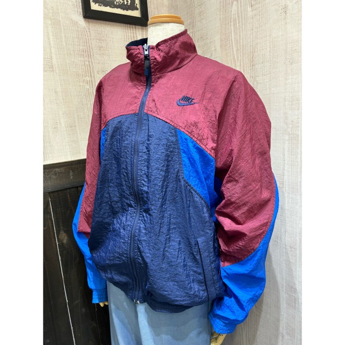 90s NIKE ワッシャー加工 ビッグ ロゴ ドルマンスリーブ バイカラー クレージーパターン ナイロン ジャケット ウィンドブレーカー | Vintage.City Vintage Shops, Vintage Fashion Trends